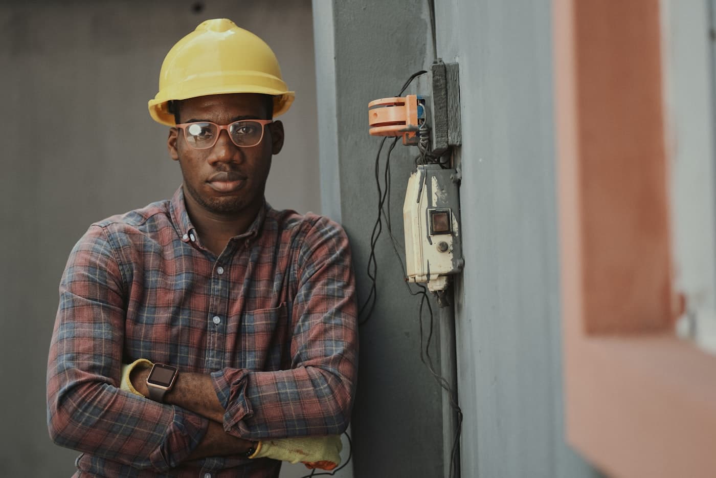 Certified technician ready for an in-home appliance repair